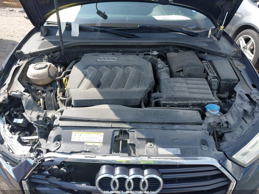 VIN WAUAUGFF9J1044908 2018 AUDI A3 2.0T PREMIUM/2.0T TECH PREMIUM