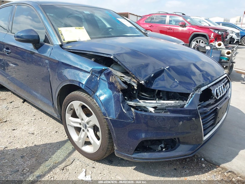VIN WAUAUGFF9J1044908 2018 AUDI A3 2.0T PREMIUM/2.0T TECH PREMIUM