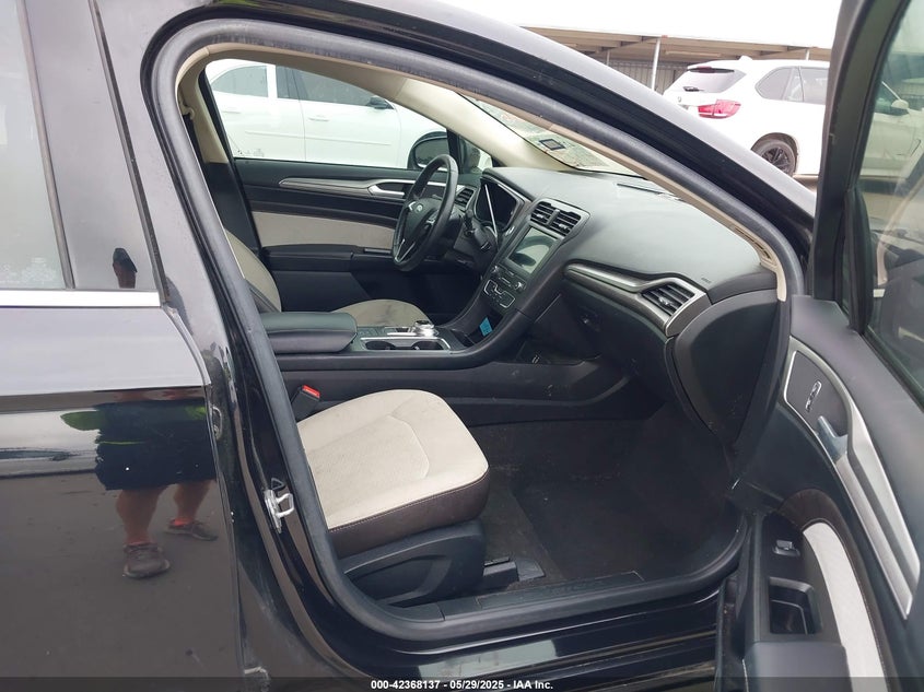 2020 FORD FUSION VIN: 3FA6P0HDXLR169191