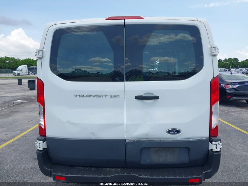 2015 FORD TRANSIT VIN: 1FTNR1ZM4FKA33913