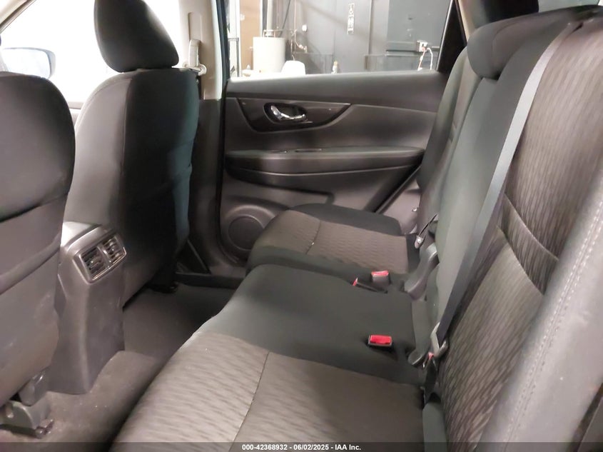 2018 NISSAN ROGUE VIN: 5N1AT2MVXJC839209