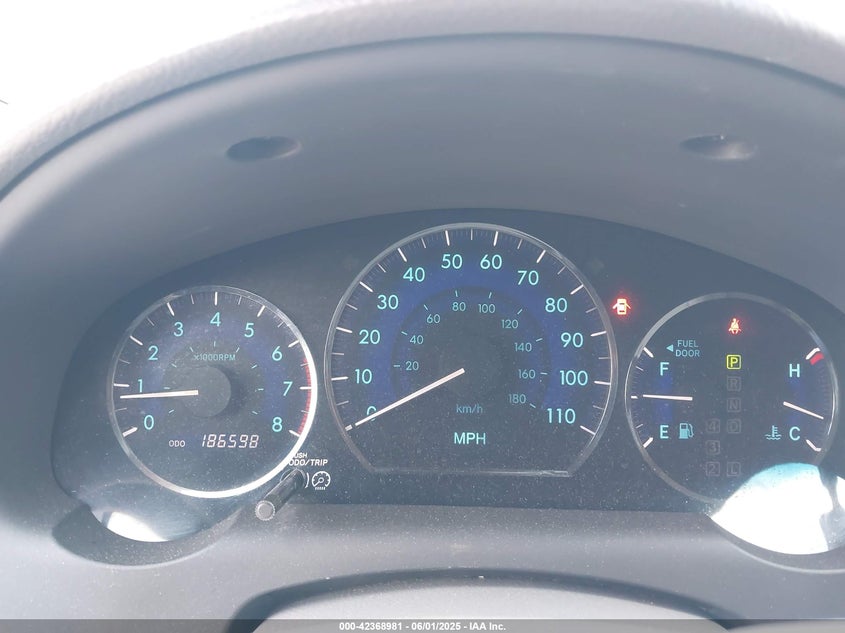 2009 TOYOTA SIENNA VIN: 5TDZK23C89S228230