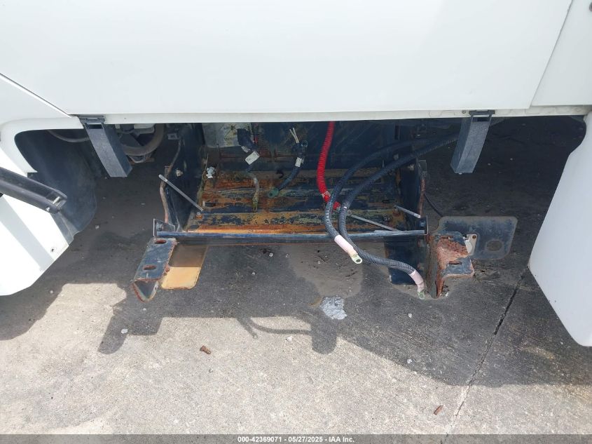 2013 Ic Corporation 3000 Ac VIN: 5WEXWSKK2DH170680 Lot: 42369071