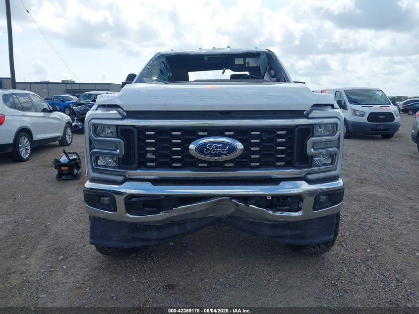 1FT8W3DM8RED78437 2024 FORD F350 photo no. 14