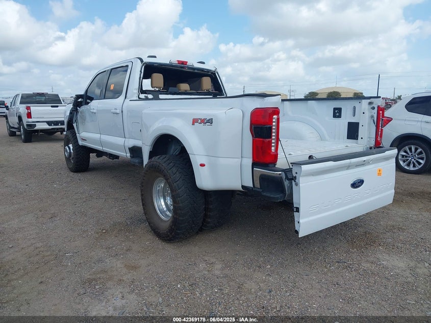 1FT8W3DM8RED78437 2024 FORD F350 photo no. 3
