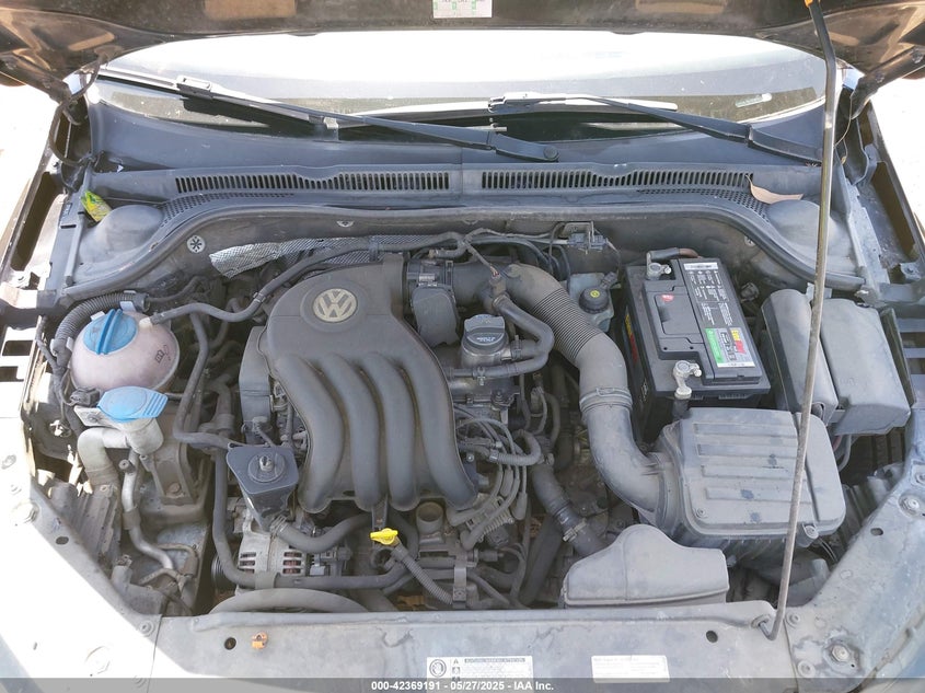 2013 VOLKSWAGEN JETTA VIN: 3VW2K7AJ0DM391847