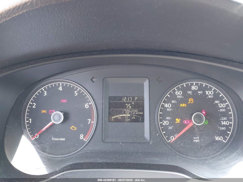 2013 VOLKSWAGEN JETTA VIN: 3VW2K7AJ0DM391847