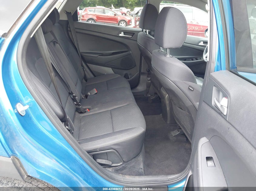 2019 HYUNDAI TUCSON VIN: KM8J23A45KU927522