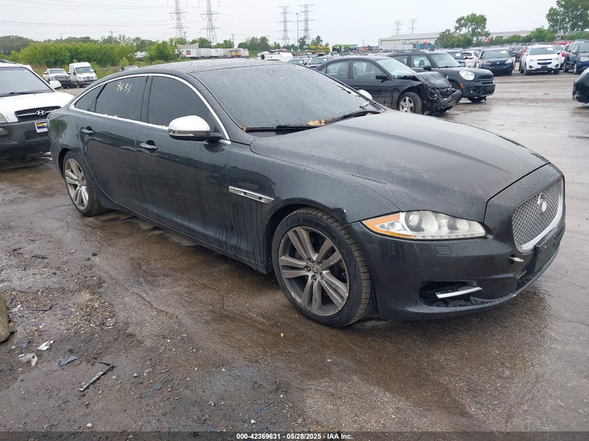 2012 JAGUAR XJ VIN: SAJWA2GB5CLV30883