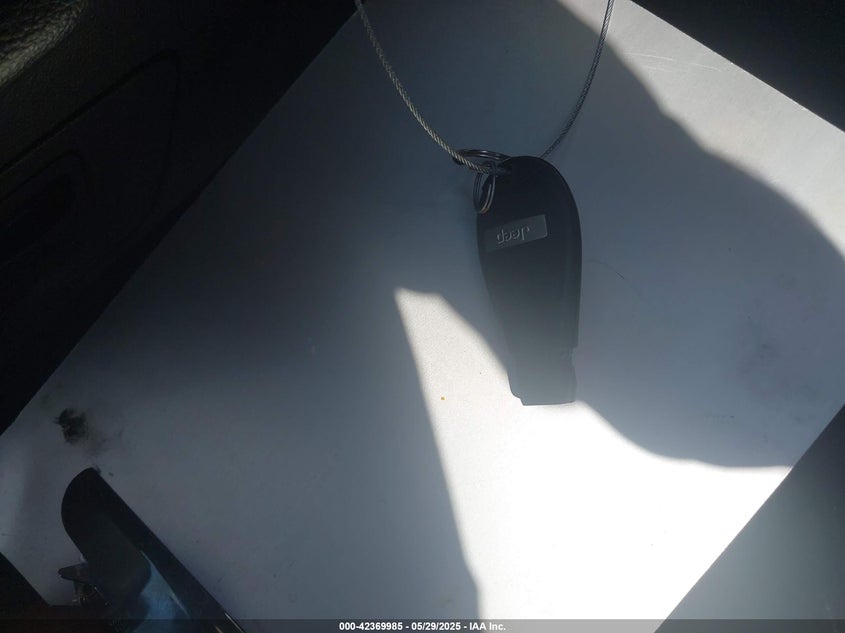 2015 JEEP CHEROKEE SPORT 1C4PJMAB9FW520075