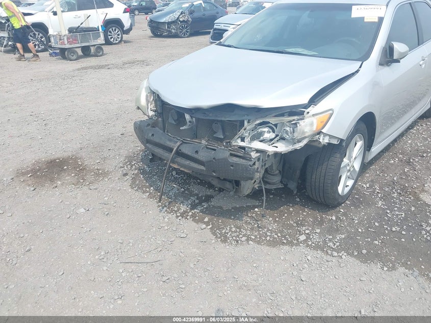 2012 TOYOTA CAMRY VIN: 4T1BF1FK0CU138524