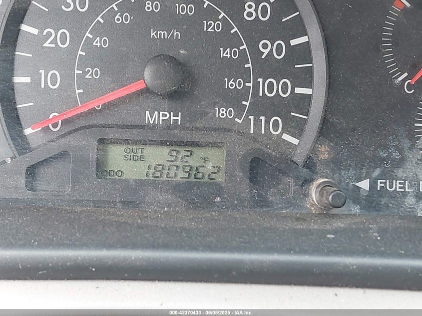 2008 Toyota Corolla Ce VIN: 1NXBR32E48Z011642 Lot: 42370433