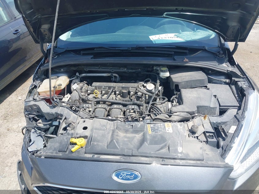 2017 FORD FOCUS VIN: 1FADP3F2XHL235013
