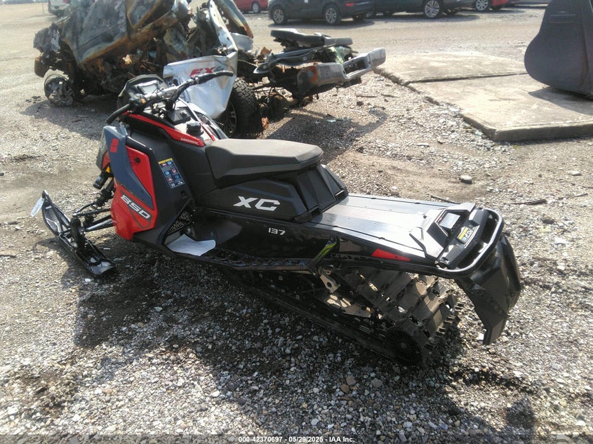 2024 POLARIS 850 INDY XCR UNKNOWN(VIN: SN1TDP8R9RC205516