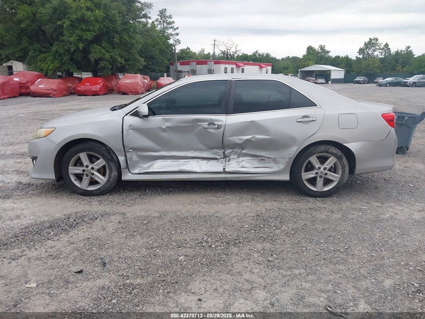 2014 TOYOTA CAMRY SE - 4T1BF1FK3EU337778