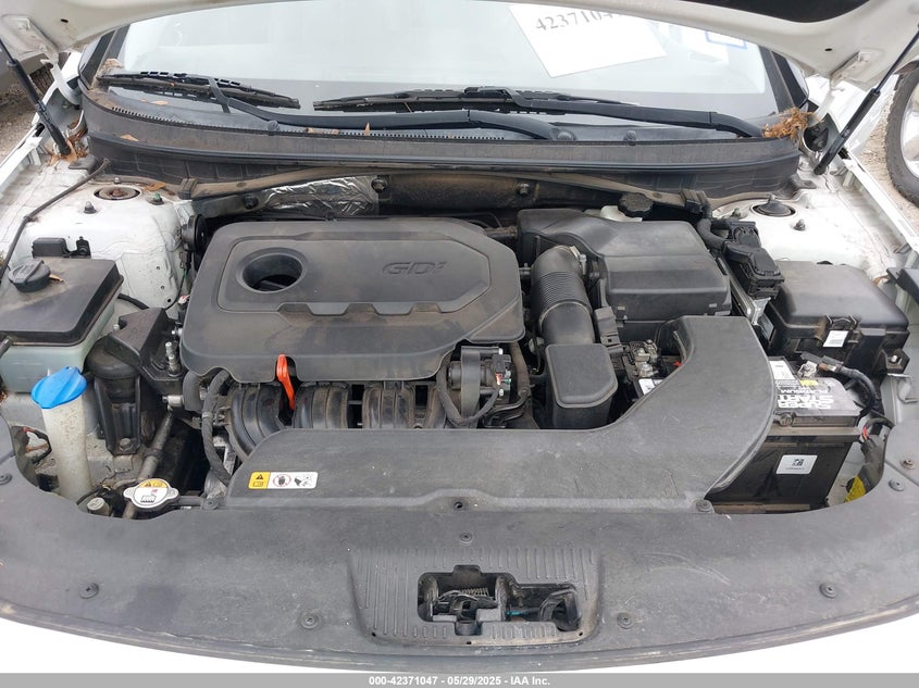 2015 HYUNDAI SONATA VIN: 5NPE34AF3FH020942
