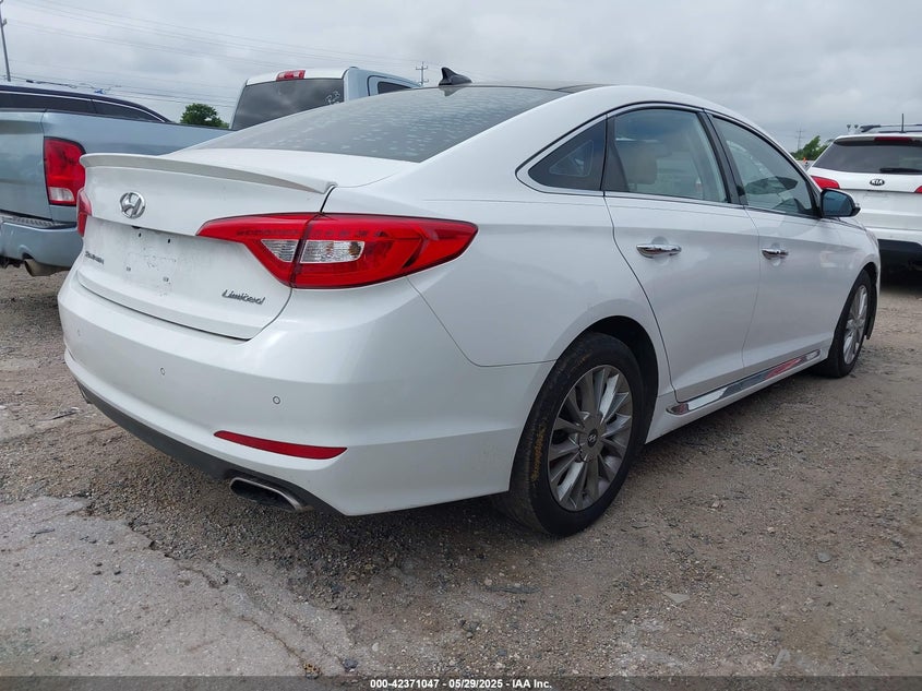 2015 HYUNDAI SONATA VIN: 5NPE34AF3FH020942