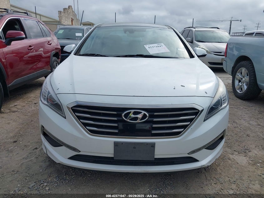 2015 HYUNDAI SONATA VIN: 5NPE34AF3FH020942