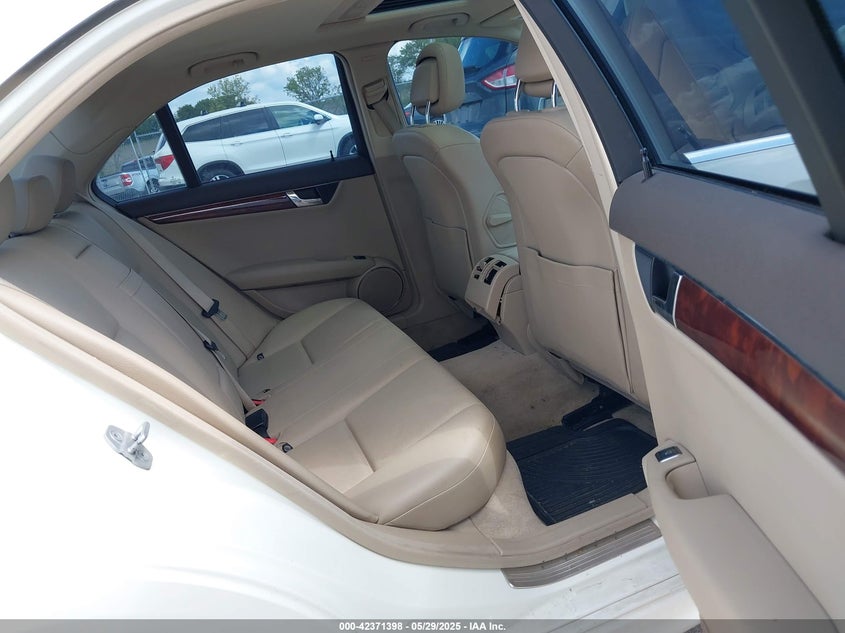 2011 MERCEDES-BENZ C 300 VIN: WDDGF8BB6BR159877