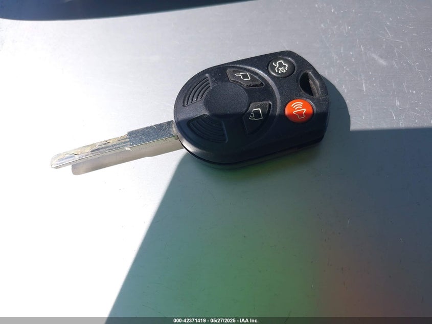 2014 FORD FOCUS VIN: 1FADP3K24EL462019