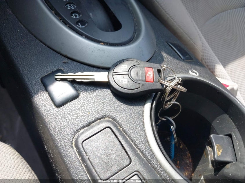 2014 NISSAN ROGUE SELECT S - JN8AS5MT5EW625079