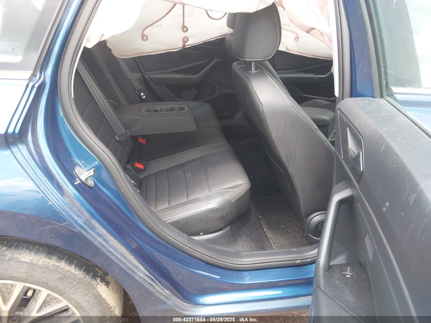 2021 VOLKSWAGEN JETTA VIN: 3VWC57BU6MM033172