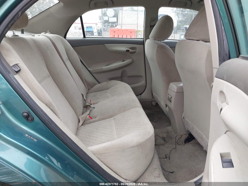 2009 TOYOTA COROLLA VIN: JTDBL40E09J033073
