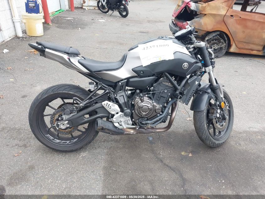 2017 Yamaha Fz07A C VIN: JYARM20Y7HA000415 Lot: 42371809