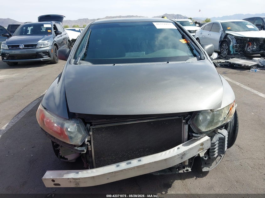2008 HONDA CIVIC VIN: 2HGFG12648H552400