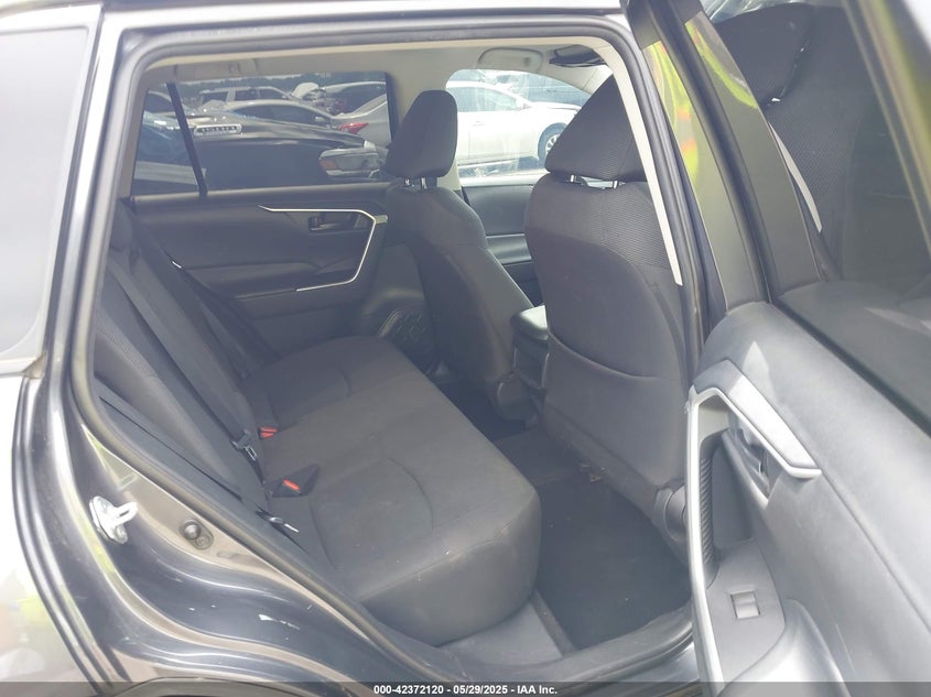 2019 TOYOTA RAV4 LE - 2T3H1RFV7KW032434