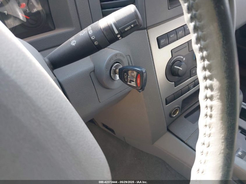 2005 Jeep Grand Cherokee Laredo VIN: 1J4HS48N75C512178 Lot: 42372444