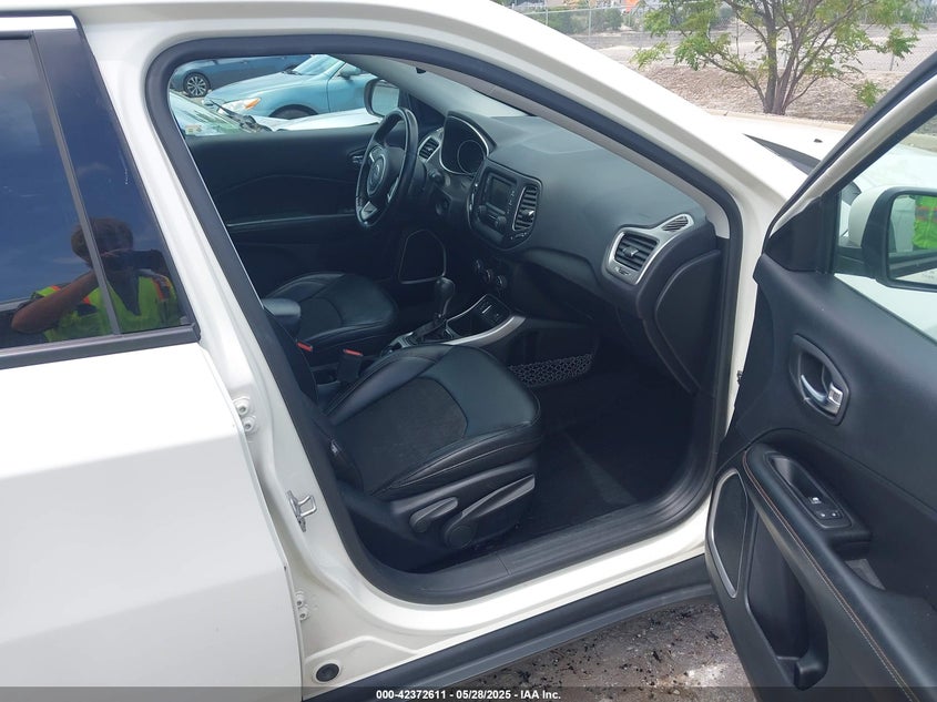 2018 JEEP COMPASS LATITUDE FWD - 3C4NJCBB8JT293444