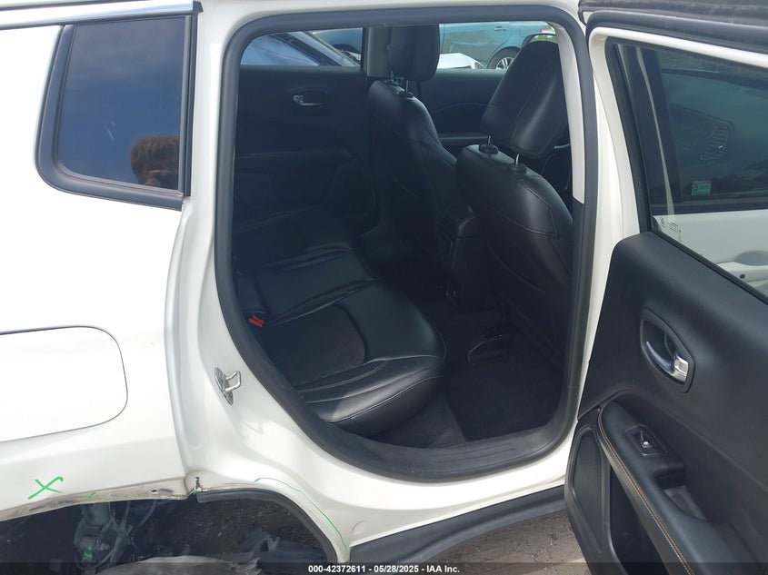 2018 JEEP COMPASS LATITUDE FWD - 3C4NJCBB8JT293444