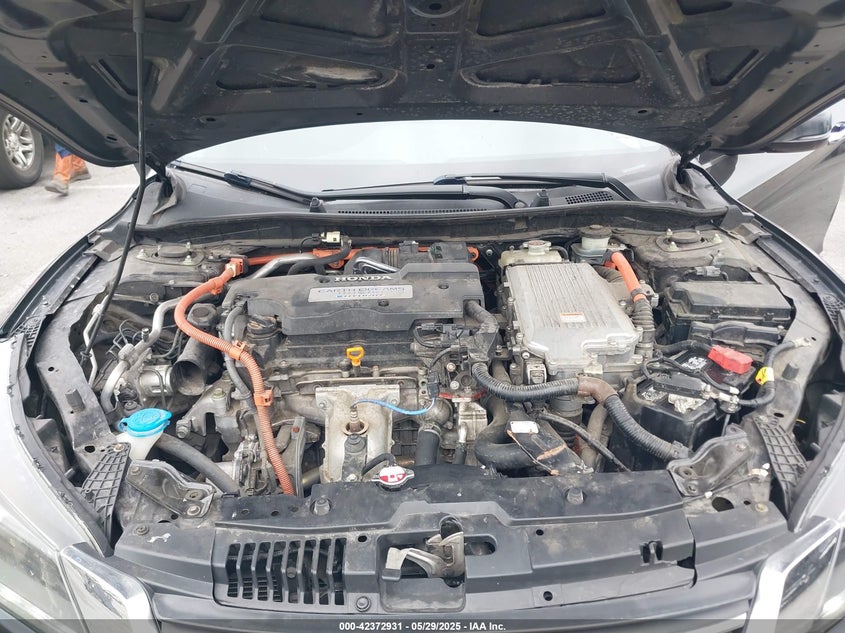 2015 HONDA ACCORD HYBRID VIN: 1HGCR6F59FA006795