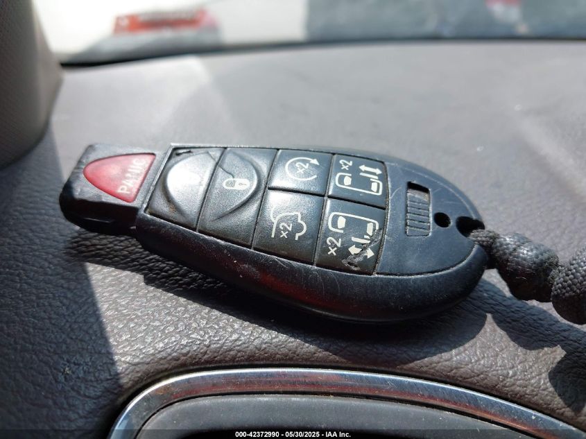 2011 Chrysler Town & Country Touring VIN: 2A4RR5DG5BR615308 Lot: 42372990