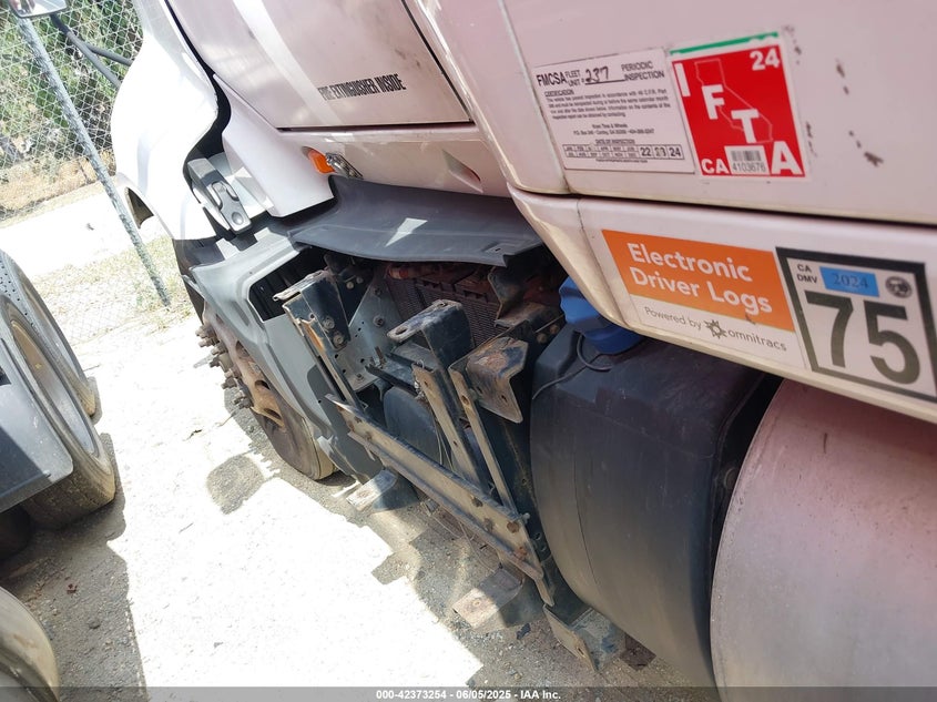 2015 International Prostar VIN: 3HSDJAPR7FN508322 Lot: 42373254