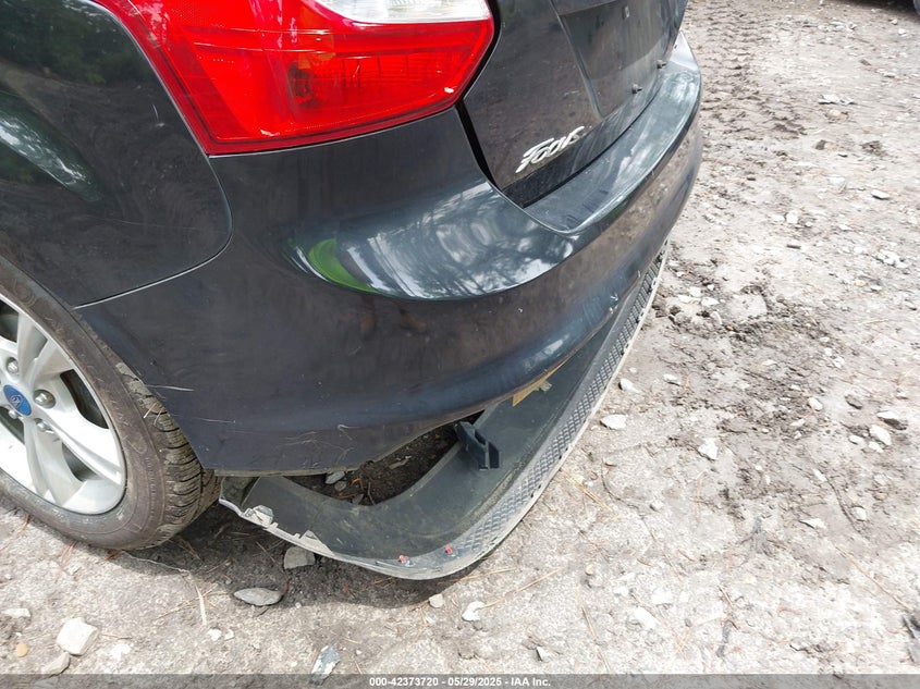 2014 FORD FOCUS SE - 1FADP3K20EL229223