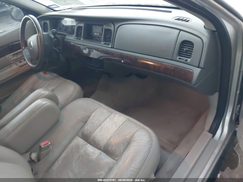 2008 MERCURY GRAND MARQUIS VIN: 2MEFM75V88X651402