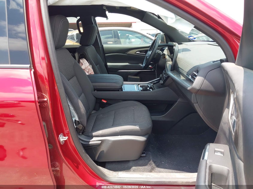 2024 CHEVROLET TRAVERSE FWD LT - 1GNERGKS3RJ215941