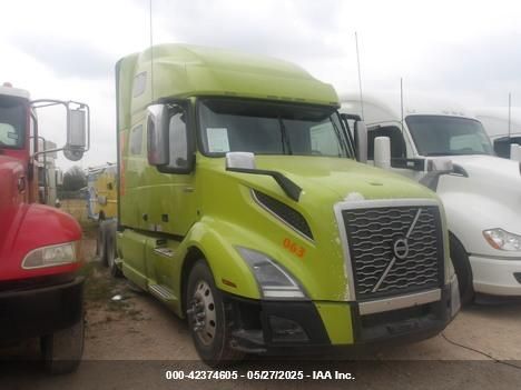 2022 Volvo VNL - 4V4NC9EH1NN605658