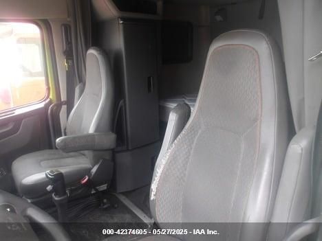 2022 Volvo VNL - 4V4NC9EH1NN605658