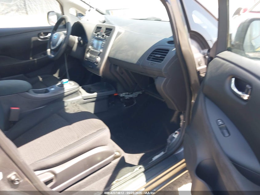 2016 NISSAN LEAF VIN: 1N4BZ0CPXGC315216