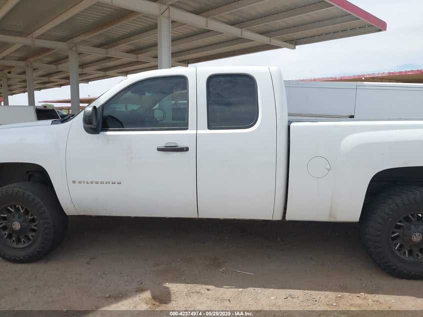 2009 Chevrolet Silverado 1500 Work Truck VIN: 1GCEK19099Z209528 Lot: 42374974