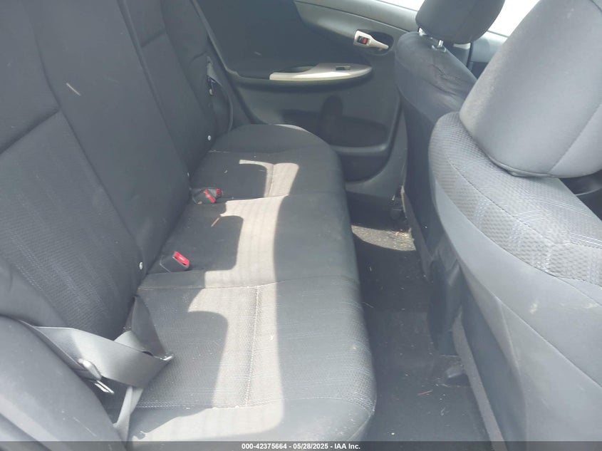 2011 TOYOTA COROLLA VIN: 2T1BU4EE9BC572332
