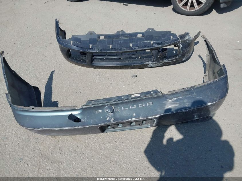 1998 Honda Prelude VIN: JHMBB6242WC010749 Lot: 42376380