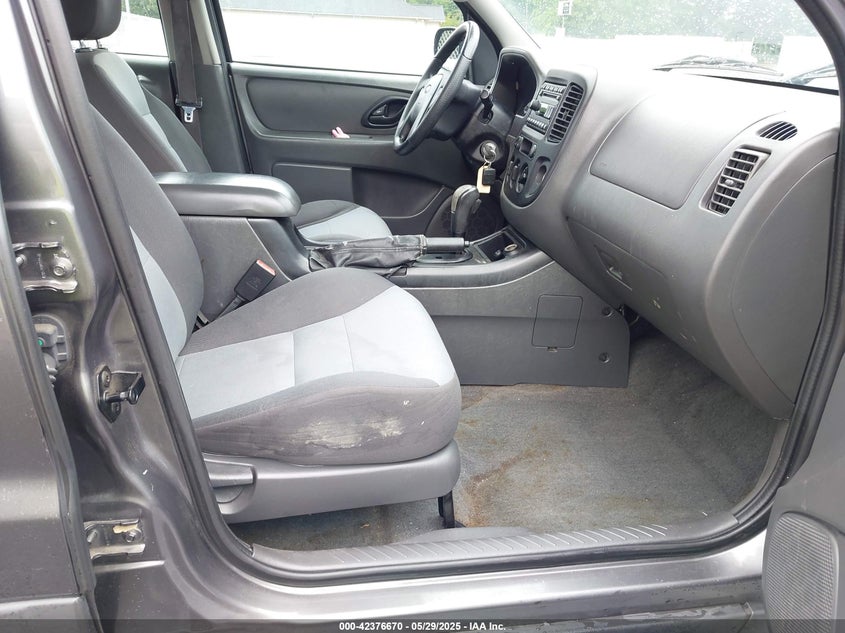 2006 FORD ESCAPE VIN: 1FMYU02Z46KA52355