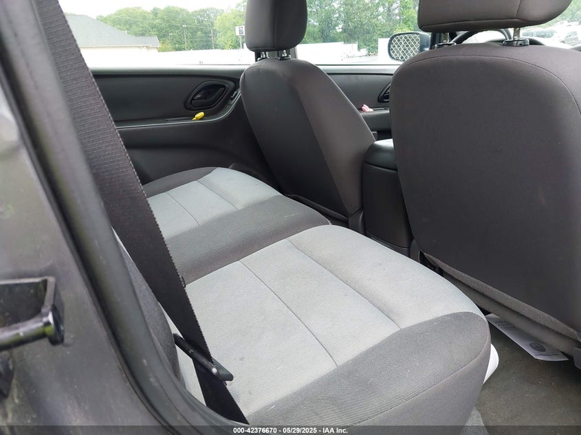 2006 FORD ESCAPE VIN: 1FMYU02Z46KA52355