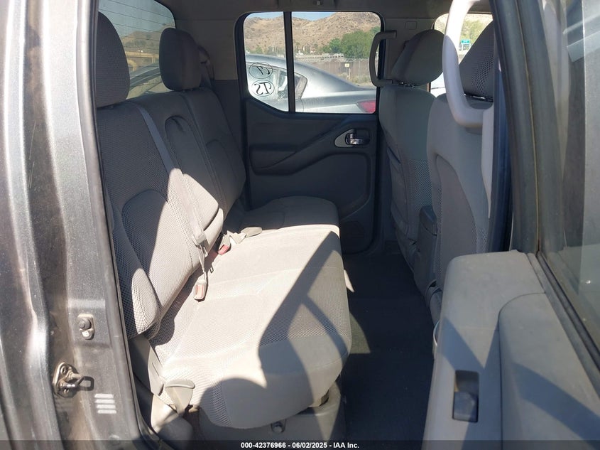 2006 NISSAN FRONTIER VIN: 1N6AD07U16C452948