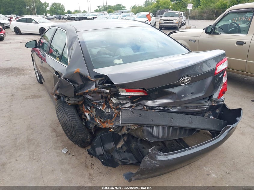 4T1BF1FK4EU440935 2014 TOYOTA CAMRY photo no. 3