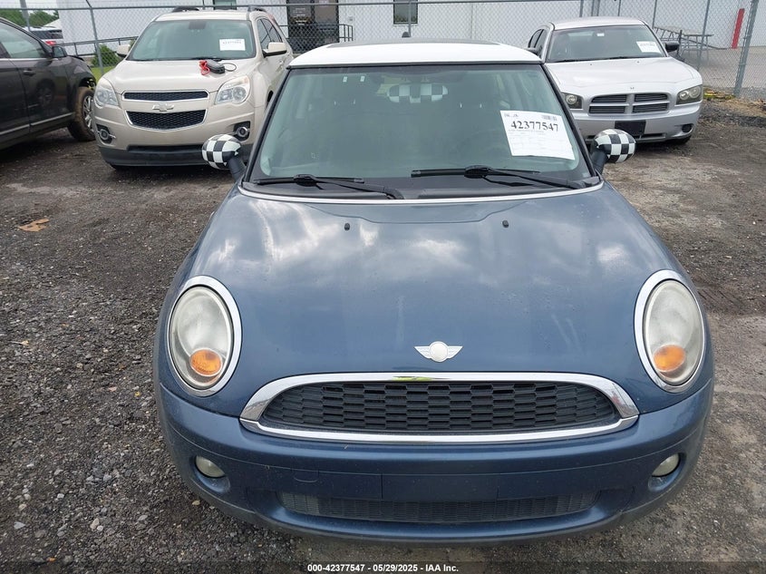 2010 MINI COOPER VIN: WMWMF3C5XATZ26122
